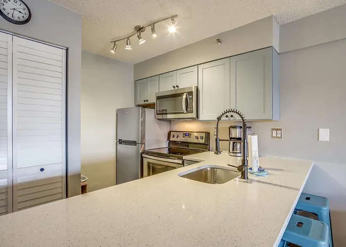 Ocean With Balcony - Steps To Boardwalk! Apartment Ocean City